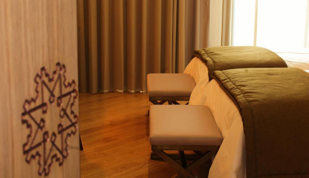 Castelo Hotel 查韦斯 外观 照片